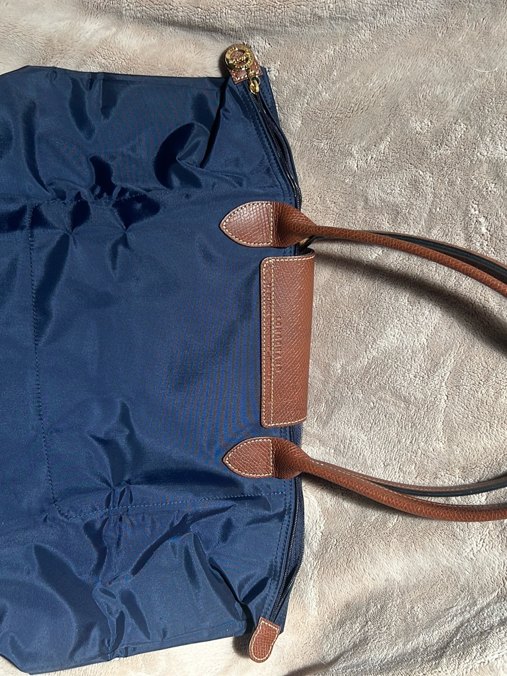Longchamp - Picture 3 of 3